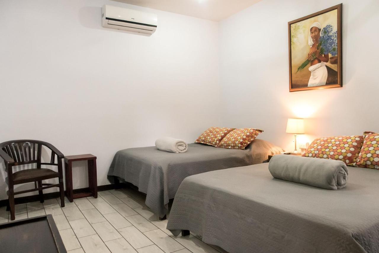 Terida Airport B&B Río Segundo Exteriör bild